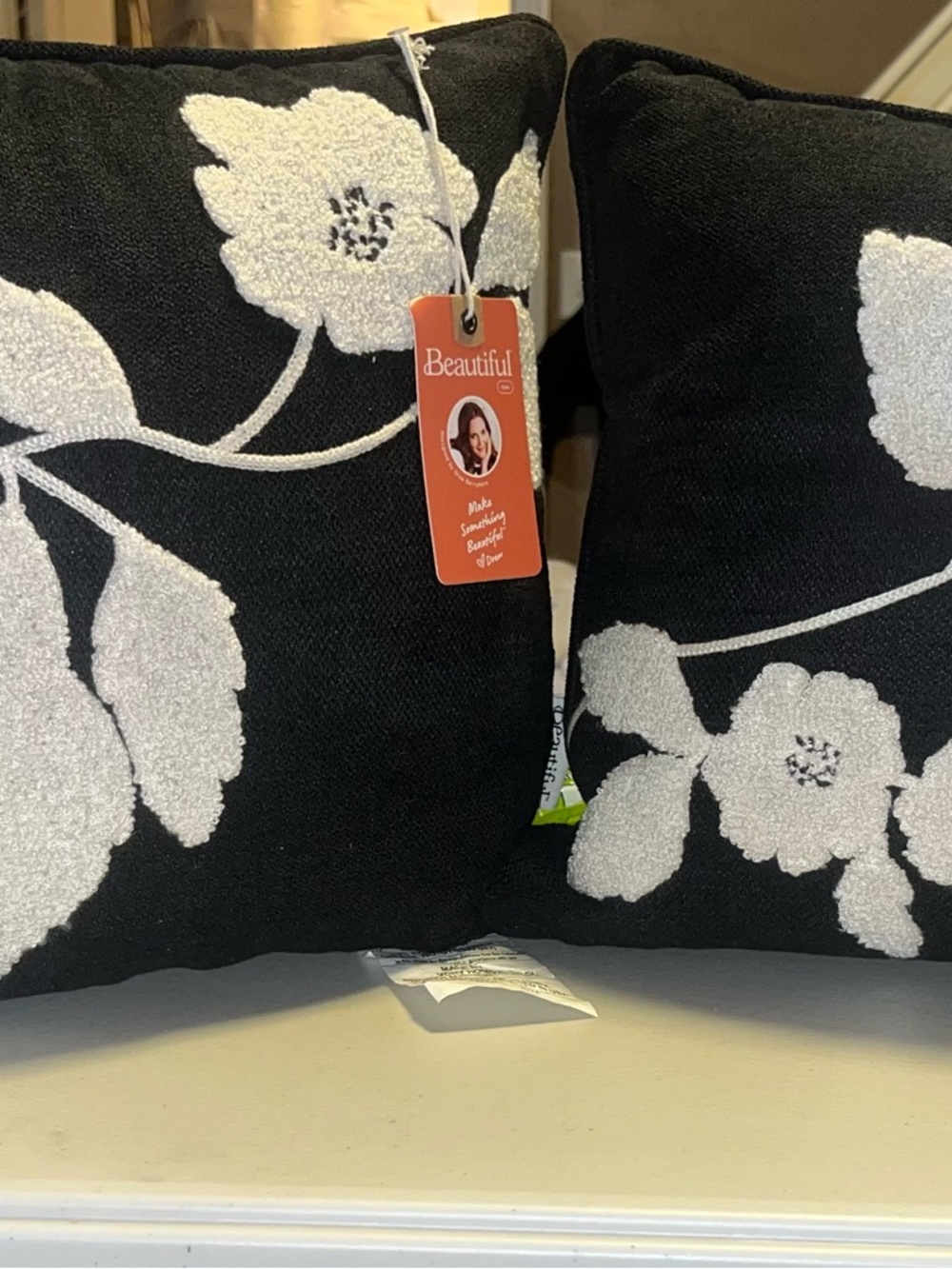 Beautiful Black & White Floral Accent Pillow - Elegant Tufted Design
